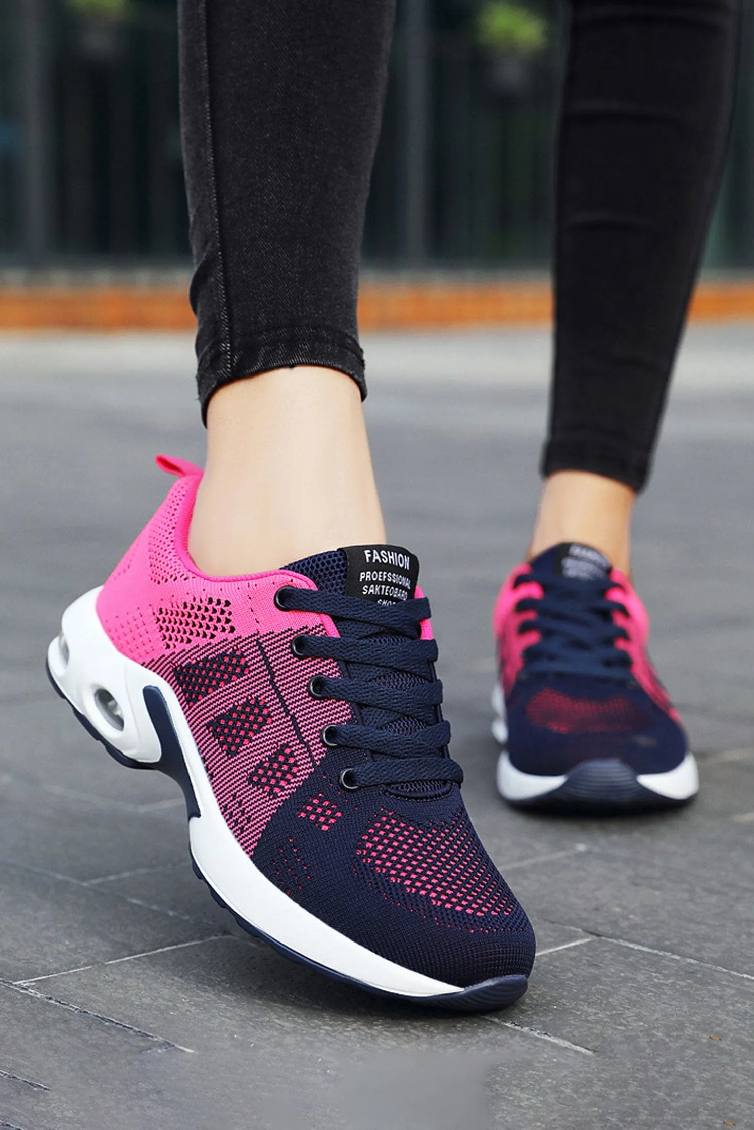 Fashion Women's Air-Cushioned Lace-Up Sneakers