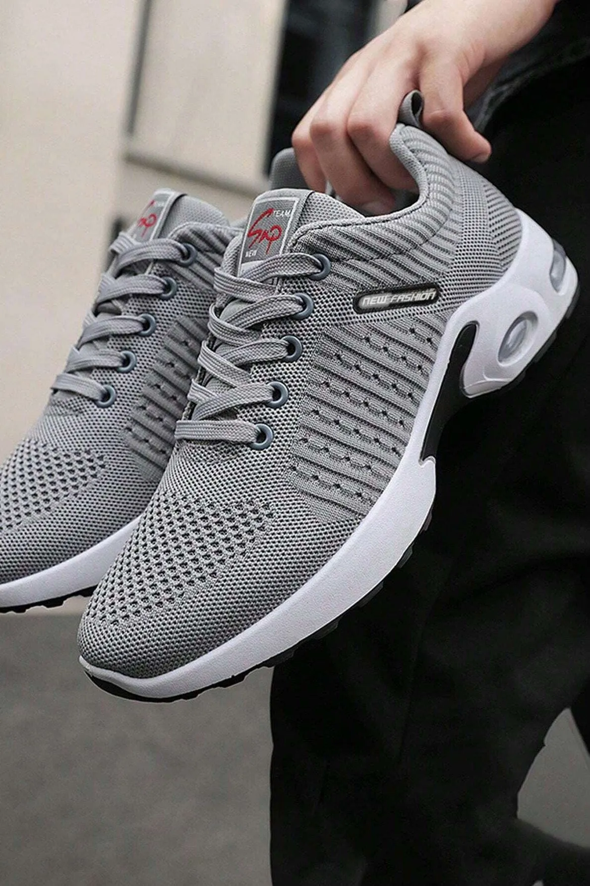 Men's Sleek Air-Cushioned Sneakers