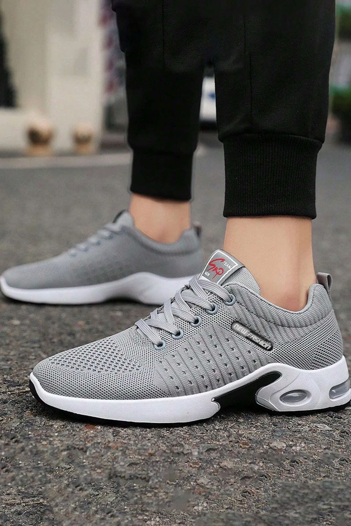 Men's Sleek Air-Cushioned Sneakers