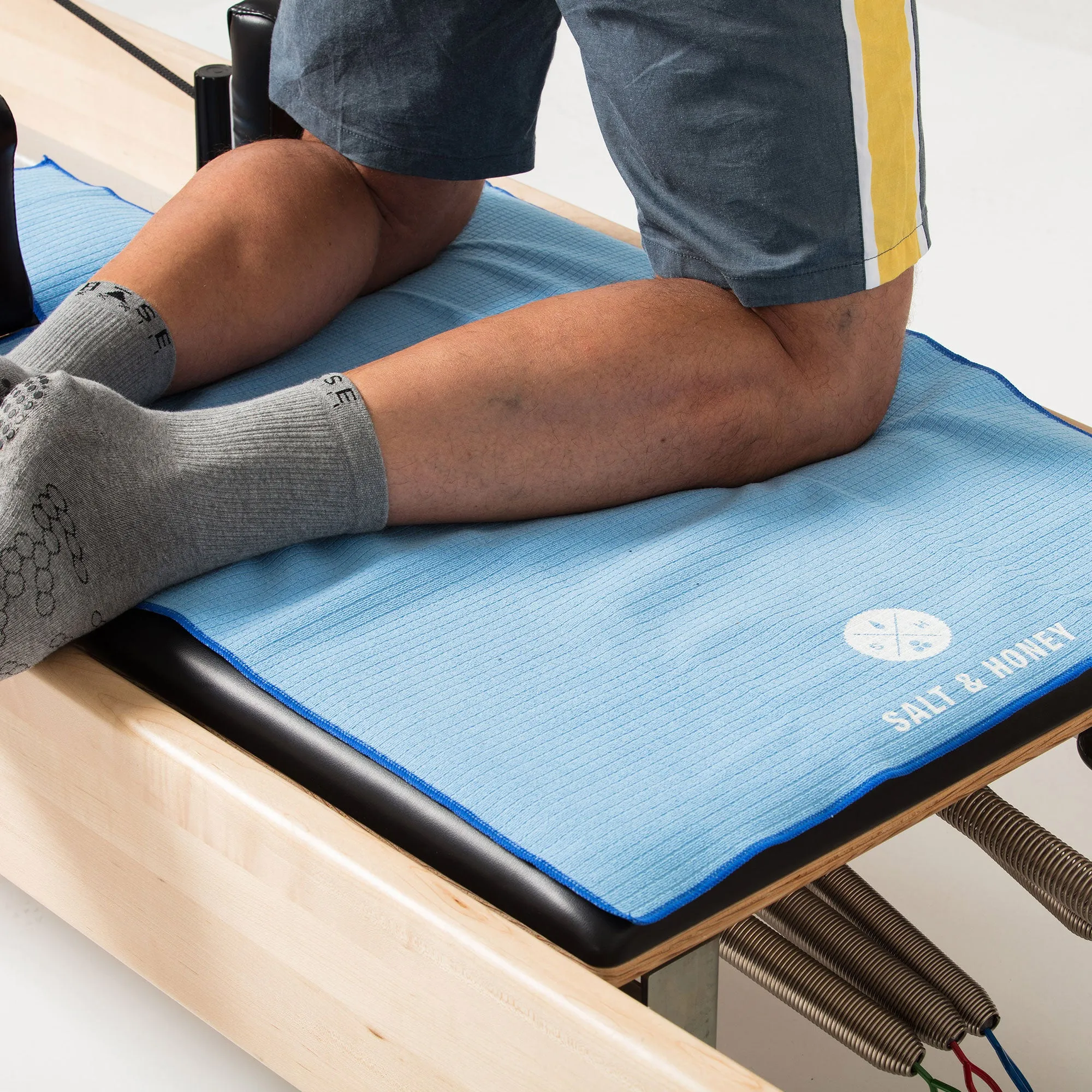 Non-Slip Pilates Reformer Towel | Blue 30.5 " x 23"